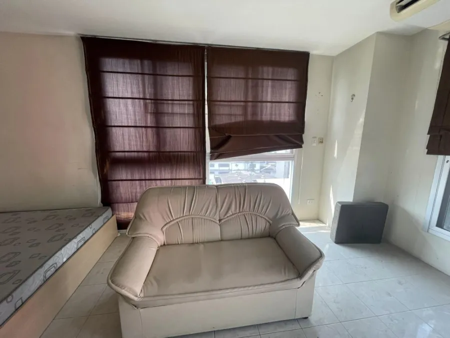 Sunshine Condominium for sale, corner room, not crowded, quiet, ready to move in. Don't postpone past booking now.