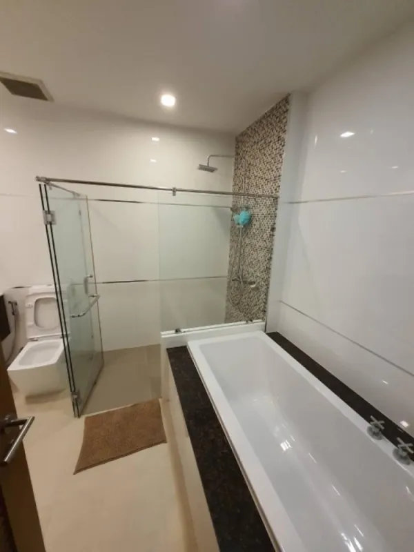 ให้เช่า Casalunar Paradiso 2 ห้องนอน มาพร้อมการตกแต่งที่ครบครัน สนใจรีบจองเลย ด่วนๆ
