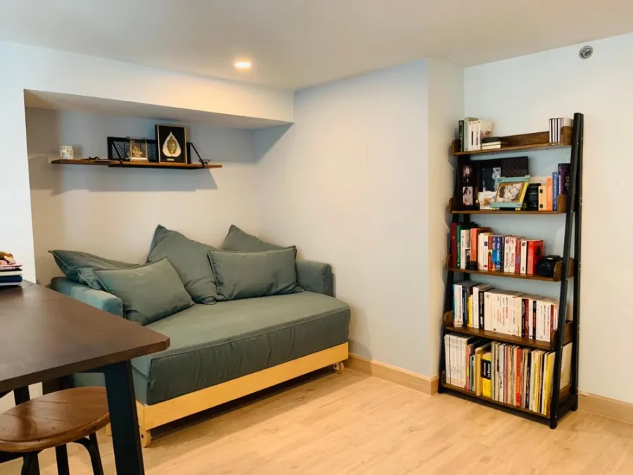 For rent: Knightsbridge Duplex Tiwanon, decorated in Modern Contemporary style, built in, must book now.