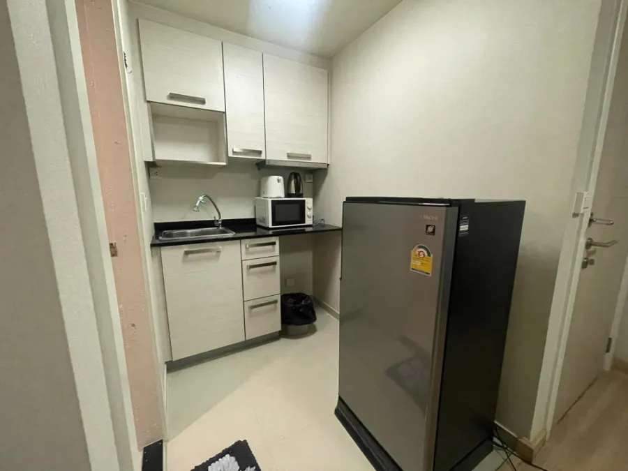 For rent sale, M Society Condominium, Building C, 25th floor, ready to move in. Fully furnished, complete in one place. Hurry up to reserve.