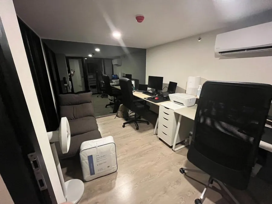 ขาย SOHO Bangkok Ratchada ห้อง DUPLEX ตกแต่งอย่างดี Buit-In สวยสุดปัง พลาดแล้วจะเสียใจ