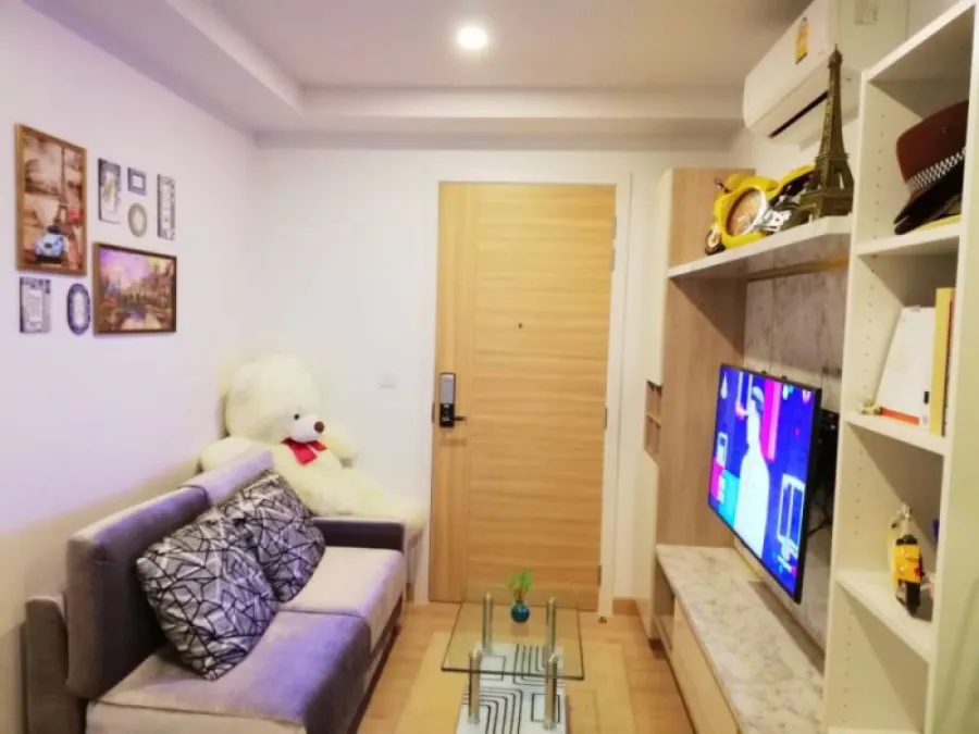 ห้องดี เกรดพรีเมี่ยมมาแล้วจ้า ให้เช่า Knightsbridge ติวานนท์ มีทุกอย่างครบจบในห้องเดียว ไม่จองพลาด