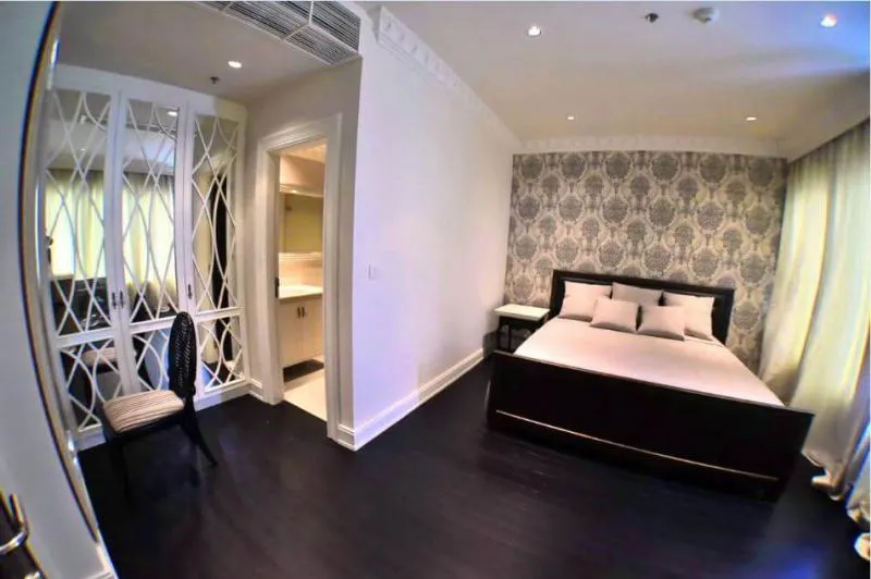 For rent / sale the emporio place beautiful room with class High-end furniture, full of beautiful views, don't look at it for a long time, hurry and grab it.
