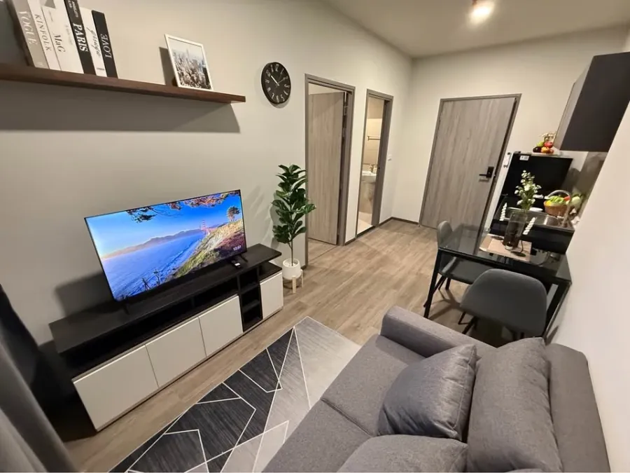 For rent Rich Point @ BTS Wutthakat, 8th floor, beautiful swimming pool view, complete furniture + electrical appliances, ready to move in!