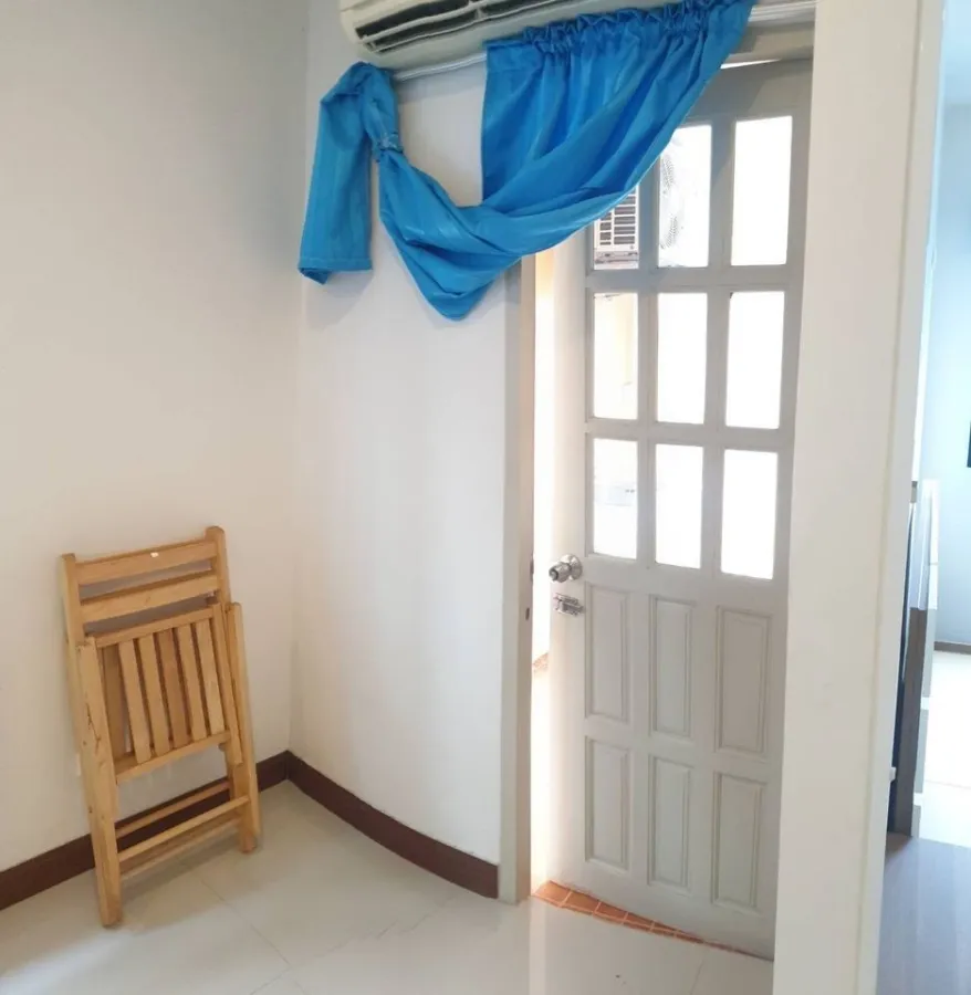 Country Ville Resort Condominium for sale, corner room, very private, quiet, shady, reserve first, move in first.