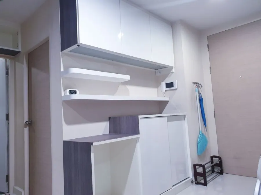 ให้เช่า เมโทร สกาย รัชดา ชั้น 7 ตึก C ห้องมุม 2 ห้องนอน ระเบียงวิวสระว่ายน้ำ รีบจองให้ไว