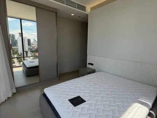 For rent: The Extro Phayathai-Rangnam, 10th floor, city view, fully furnished. Book now!