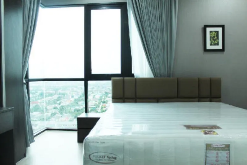 ห้ามพลาดเด็ดขาด 1 นอนใหญ่ 1 ห้องทำงาน 2 น้ำ แต่งสวน เรียบหรู ดูดี
