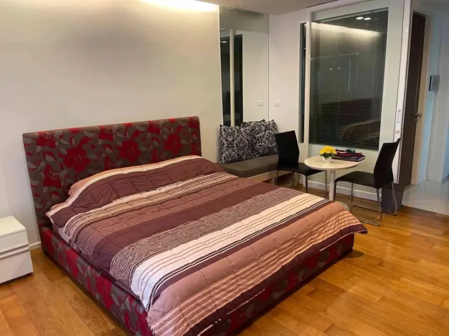 ขายคอนโด 15 Sukhumvit Residences ห้องพร้อมอยู่ สิ่งอำนวยความสะดวกครบ รีบมาจับจองเลย