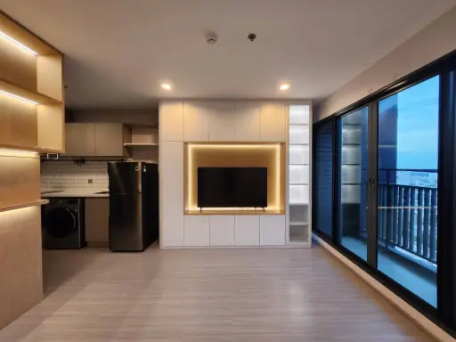 Urgent sale!! Condo Life Ladprao, 44th floor, Building A, fully furnished, good price, ready to pack your bags and move in!!