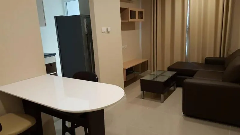 ให้เช่าคอนโด​ JW​ CONDO​ ดอนเมือง ห้องกว้าง​ 40 ตรม.​ 1 ห้องนอน​ เฟอร์Buit-In แบบครบครัน รีบย้ายเลย