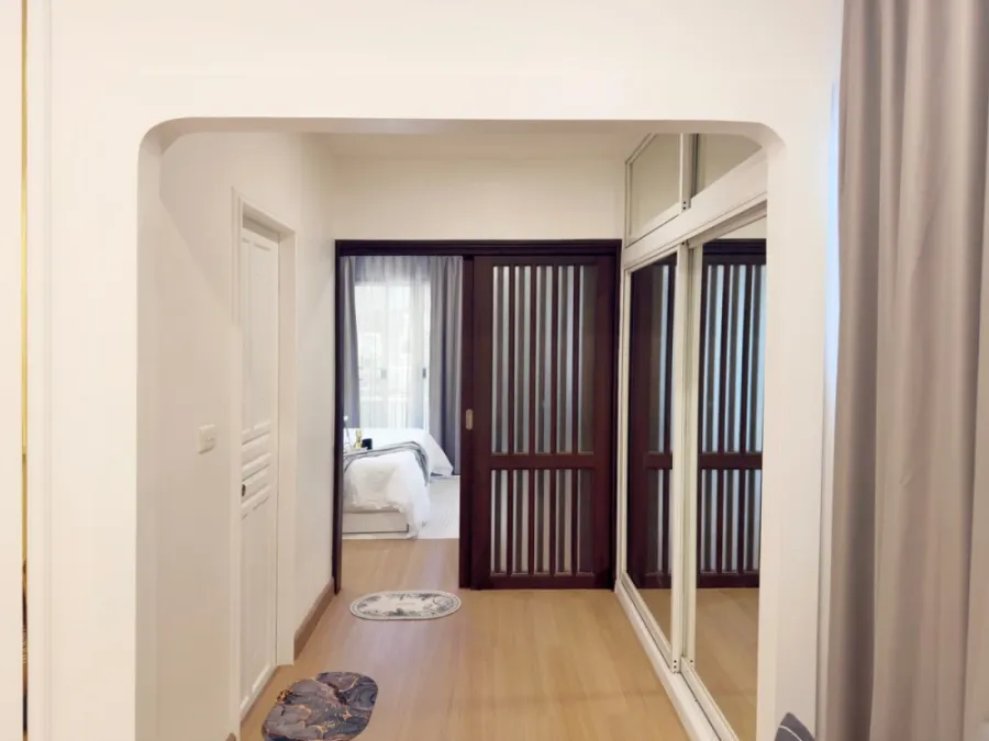 Garden Court units for sale. Beautiful rooms, fully furnished. Book now!