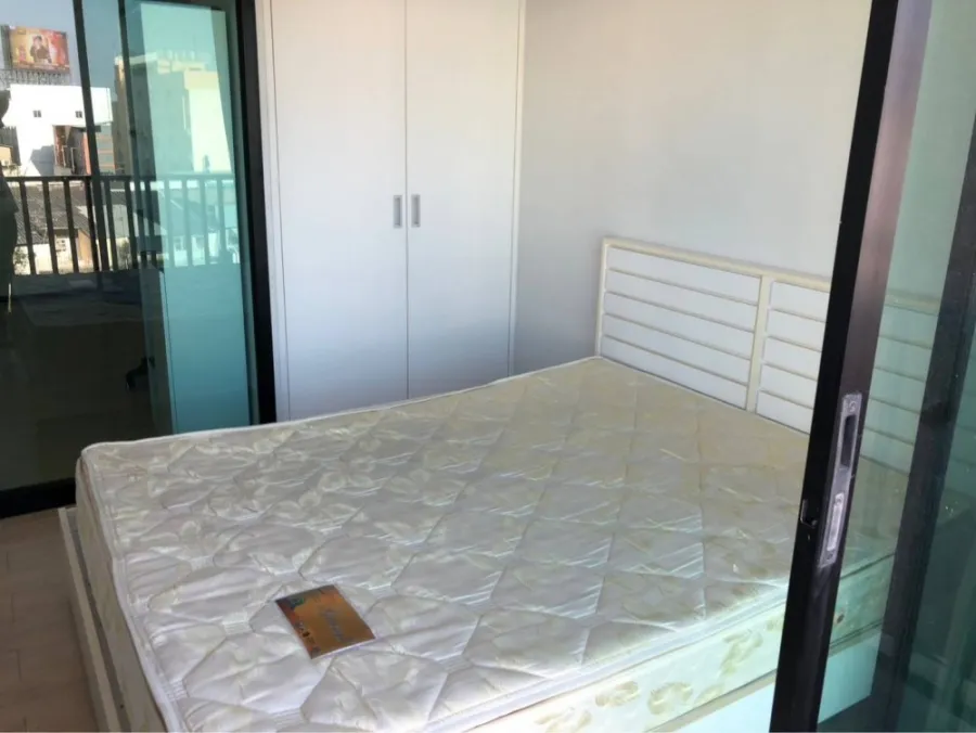 Selling THE PAINT palette, livable, complete with furniture + electrical appliances You can move in now. Hurry up to reserve.