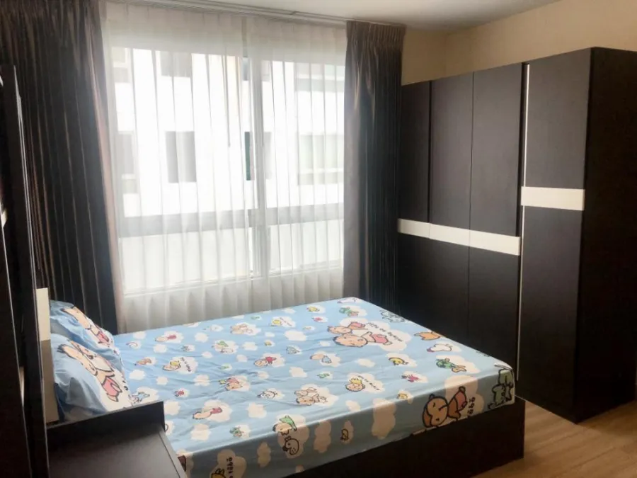 ราคานี้จองด่วนเลยจ้า ที่ พลัมคอนโด พหลโยธิน ให้เช่า 89 ราคาดี ห้องใหญ่ แถมเครื่องใช้ไฟฟ้าครบชุด