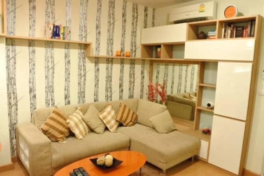 For rent Life @ Ratchada-Huaikwang. This room is very beautiful, decorated with tone control, very well decorated, very dimensional, book now.