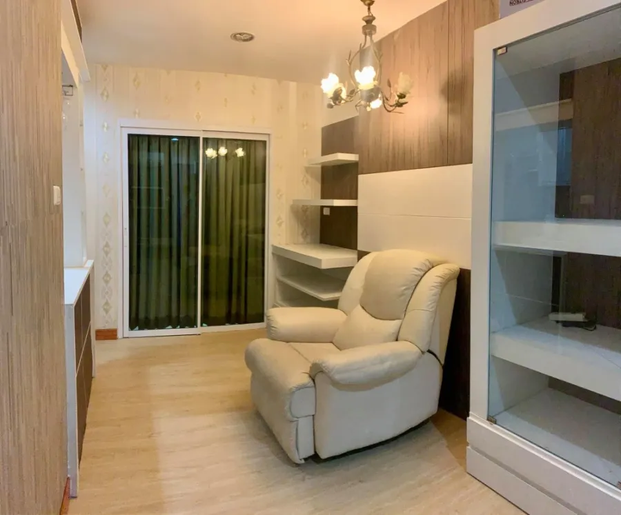 Urgent sale!! Condo Bangkok Horizon Ramkhamhaeng, room with good wallpaper, complete in one place, hurry to book!!