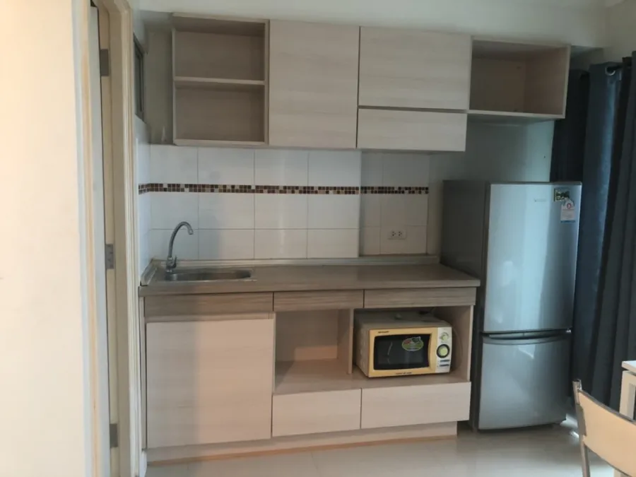 For rent, Lumpini Place Ratchayothin, ready to move in. affordable price have all in one place Hurry up to reserve before anyone else.