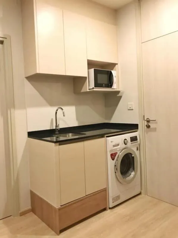 Noble Revolve for rent, city view, fully furnished. You only have one bag and you can get in. Don't miss it.