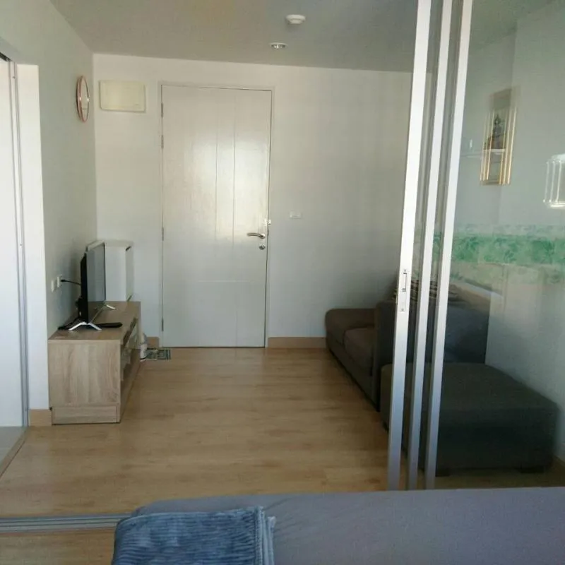 For rent, The Niche ID Bang Khae, near Bang Khae MRT station, only 800 meters. The room is separated. Good room like this. Book now.