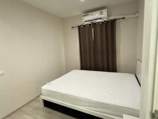 For rent: Plum Condo Central Station, ready to move in, 11th floor, high view, I must say you shouldn't miss it.