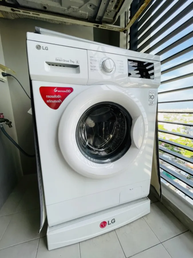 For rent urgently!! Condo Blocs 77, room no. 291/392, 24th floor, pool view Fully furnished, ready to move in. Don't miss it!!