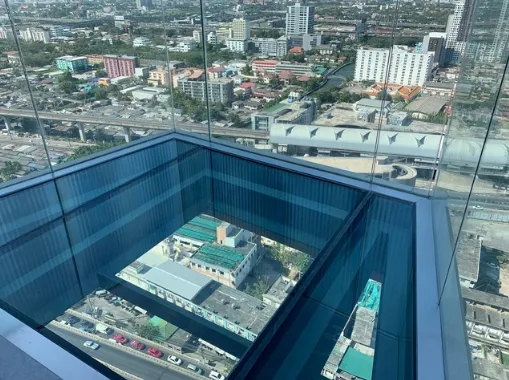 ขายดาวน์ คอนโด เดอะ ทรี สุขุมวิท - พระราม 4 Rare Item มีห้องเดียวทั้งตึก ห้องใหญ่! วิว สวนโครงการ!!