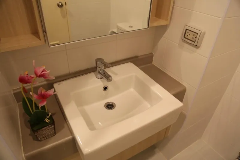 ปล่อยเช่า คาซ่า คอนโด รัชดา-ราชพฤกษ์ ห้องตกแต่งเรียบง่าย พร้อมอยู่ ทีวีจอใหญ่จุใจ ห้ามพลาด
