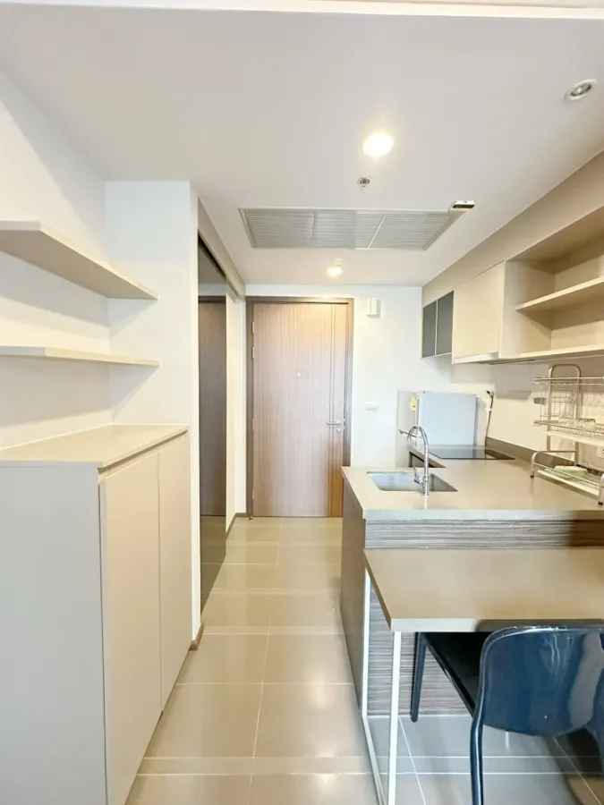 ให้เช่า Onyx Phahonyothin 1 ห้องนอน 1 ห้องน้ำ เฟอร์และเครื่องใช้ไฟฟ้าครบครัน หิ้วกระเป๋าเข้าอยู่ได้เลยจ้า