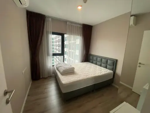 Selling Kensington Sukhumvit-Theparak, 33rd floor. Spacious and comfortable unit, fully furnished. Book now!