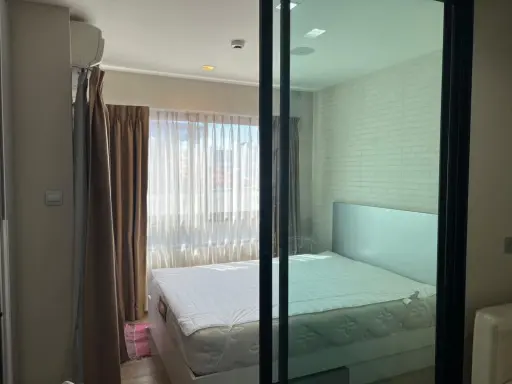 ขาย เอชทู รามอินทรา 21 กั้นห้องเป็นสัดส่วน ตกแต่งผนังสวยๆ แต่งห้องคลีนๆ มาแต่ตัวเข้าอยู่ได้เลย