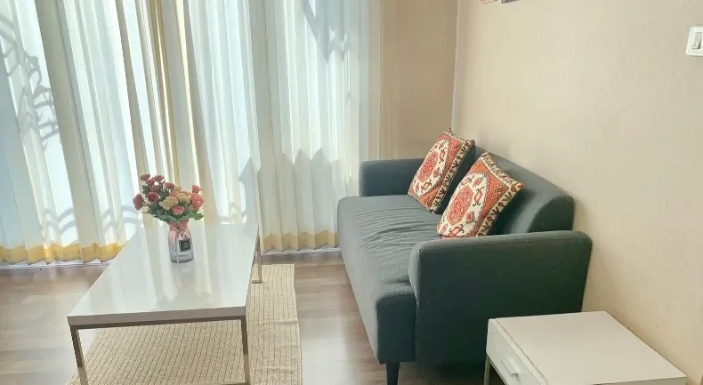 Diamond Sukhumvit condo for rent, 15th floor, fully furnished, very livable. Book now, don't miss out! Act fast!