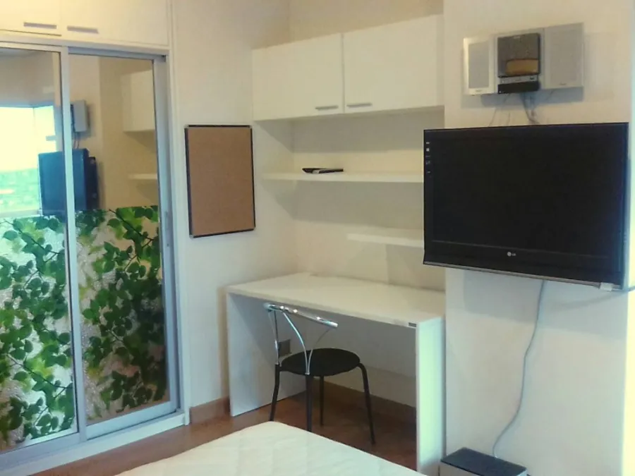 ให้เช่า เลอ ริช สาทร-สาธุประดิษฐ์ ชั้น 18 ห้องมุม full furnished สนใจรีบจองเลย ห้ามพลาด