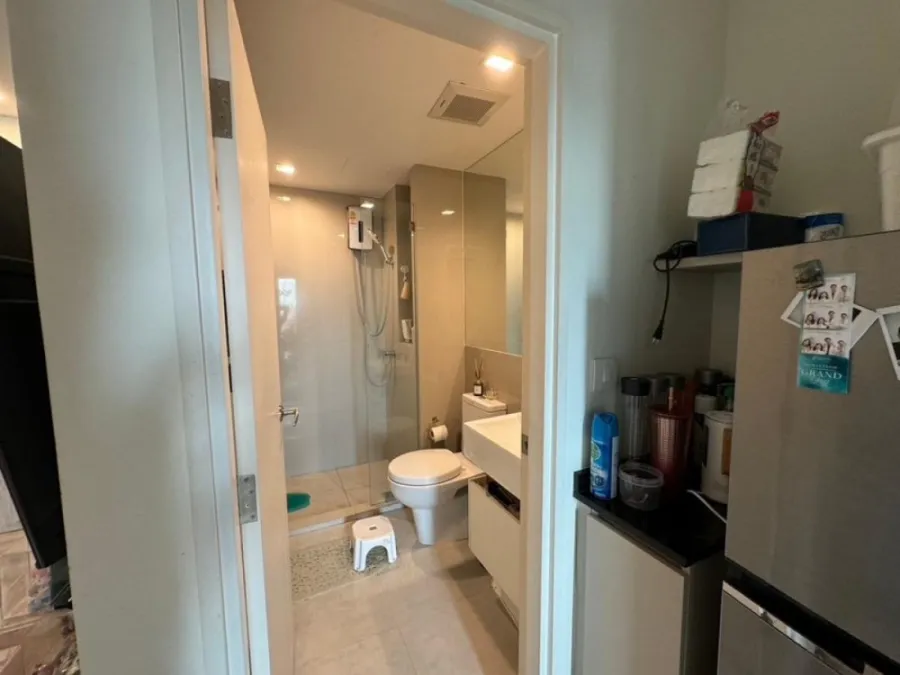 For sale: Chambers Cher Ratchada-Ramintra, 7th floor, not hot, special location, fully furnished room, nice to live in, reserve now, urgently.