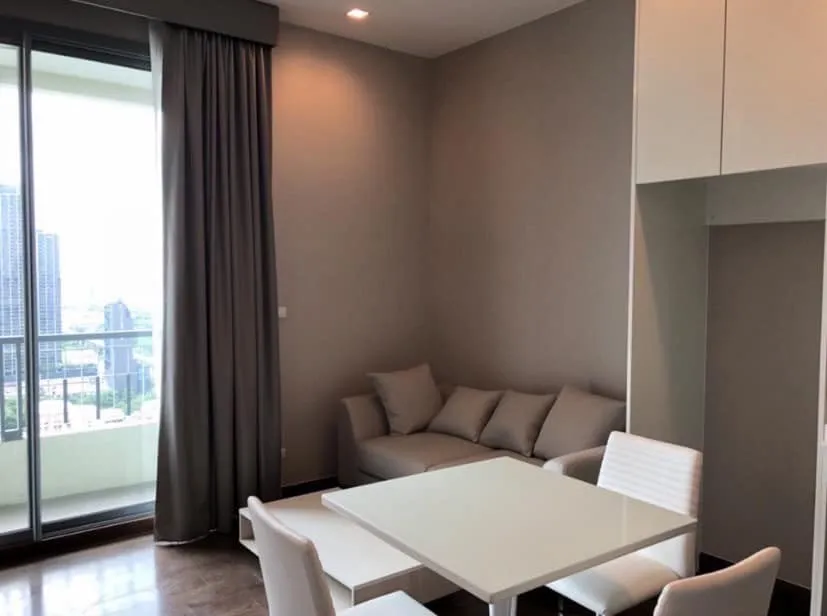 ขาย Q Condo Asoke 1 ห้องนอน 1 ห้องน้ำ เฟอร์+เครื่องใช้ไฟฟ้าพร้อม ห้ามพลาดเลยจ้า รีบจอง