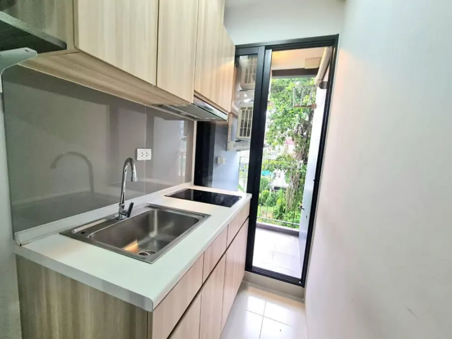คอนโดให้เช่า Asher Suthisan Condo ห้องพร้อมอยู่ เฟอร์เครื่องใช้ไฟฟ้าครบครัน ต้องมาจับจองเลยห้ามพลาด