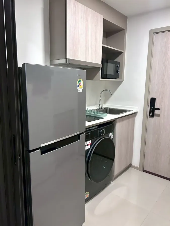ให้เช่า d condo air Ladkrabang 1 ห้องนอน 1 ห้องน้ำ เฟอร์นิเจอร์และเครื่องใช้ไฟฟ้าครบครัน หิ้วกระเป๋าเข้าอยู่ได้เลยจ้า
