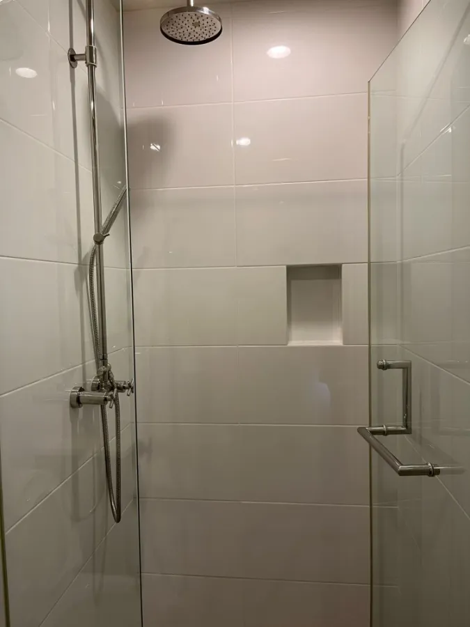 Condo for sale, The Vertical Ari, 1 bedroom, 1 bathroom, not far from the swimming pool. Don't miss it.