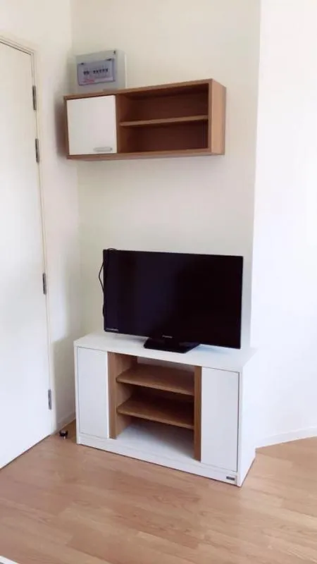 Condo for rent Lumpini Ville Ramkhamhaeng 60/2, pool view, fully furnished, good room, good, but ready to move in.