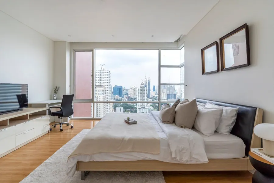 For rent Fullerton Sukhumvit, Thit Nuea, city view, high floor, don't miss it, book now!