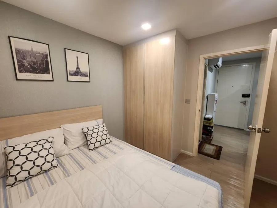 For sale/rent: Wynn Lat Phrao-Chokchai 4. The rooms are separated into very good proportions. Ready to move in, comfortable sofa, don't miss it.