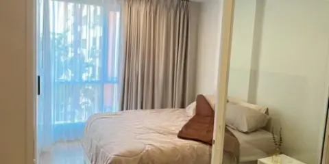 ให้เช่า Blue Phahonyothin 35 ห้องกั้นแยกอย่างดี ราคาอย่างโดน รีบมาจับจองเลย อย่าพลาด