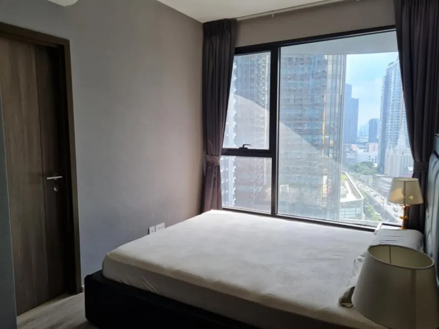 For rent, Ideo Mobi Asoke, luxuriously decorated room, very barking style, modern luxury, get beautiful city views, hurry to reserve