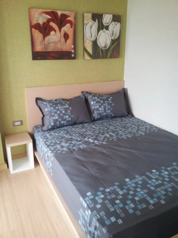 For rent, Rich Park @ Bangson, 20th floor, beautiful room, high floor, good view, with furniture and electrical appliances.