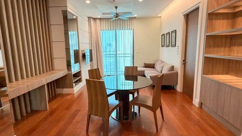 ขาย ให้เช่า Bright Sukhumvit 24 1 ห้องนอน 1 ห้องน้ำ พื้นที่ใช้สอยเยอะ เฟอร์ครบ จองเลย