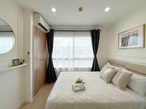 For sale Lumpini Ville On Nut-Phatthanakan, beautifully decorated room, modern classic style. Fully furnished, must be reserved.