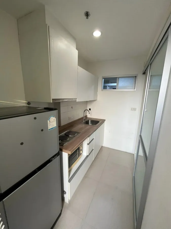 For sale, for rent, U Delight @ Chatuchak Station, 11th floor, swimming pool view. Nicely decorated room Hurry and reserve before you miss out.