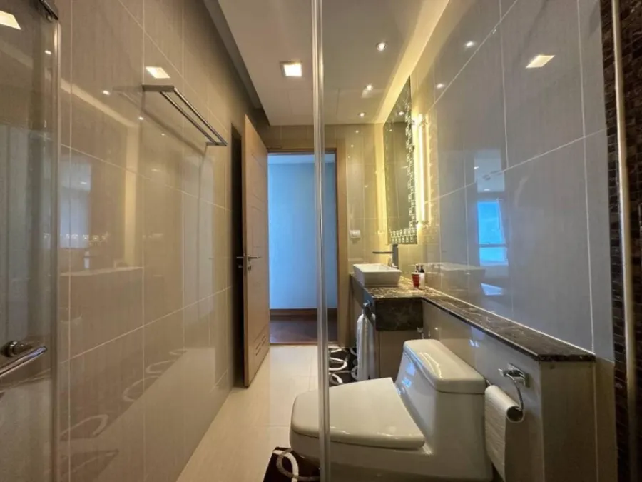 For sale: The Palm Wongamat Beach Pattaya, spacious room, high floor, fully decorated, Buit-In, move in now.
