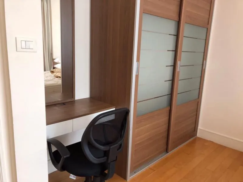 Quick sale, Aguston Condo, Sukhumvit 22, 15th floor, in the heart of the city, fully furnished, ready to move in.