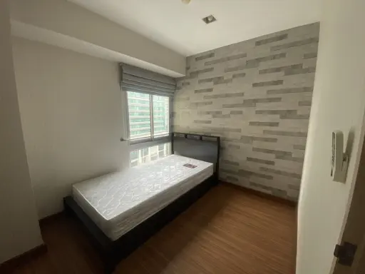 Condo for rent, My Resort Bangkok, beautiful and elegant room The atmosphere is very pleasant. 2 bedrooms, 2 bathrooms. Hurry up to reserve. What are you waiting for?