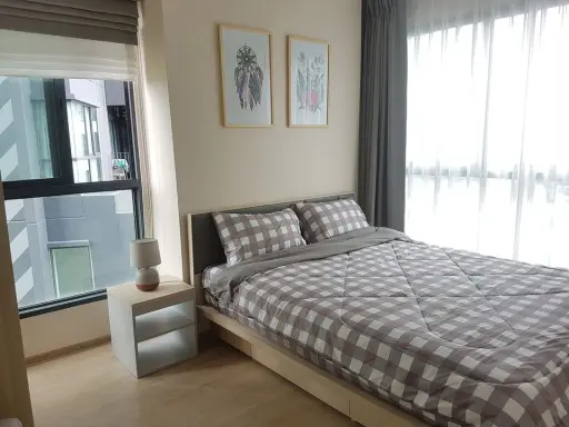 For rent, Ideo O2, 2 bedrooms, central view, but it looks very minimal. Hurry up to reserve before it's gone.